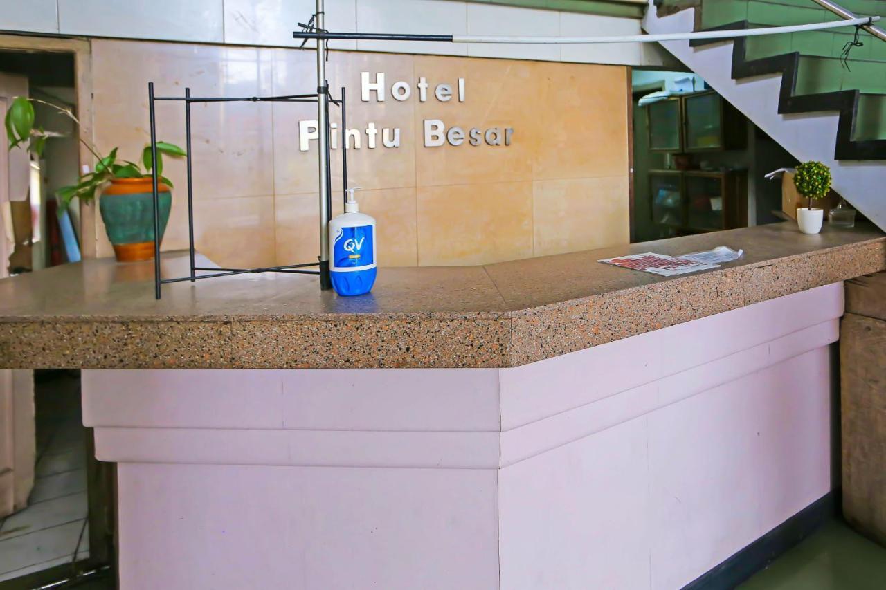 Collection O 92739 Hotel Pintu Besar Yakarta Exterior foto