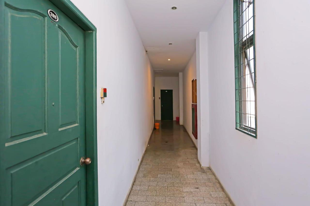 Collection O 92739 Hotel Pintu Besar Yakarta Exterior foto